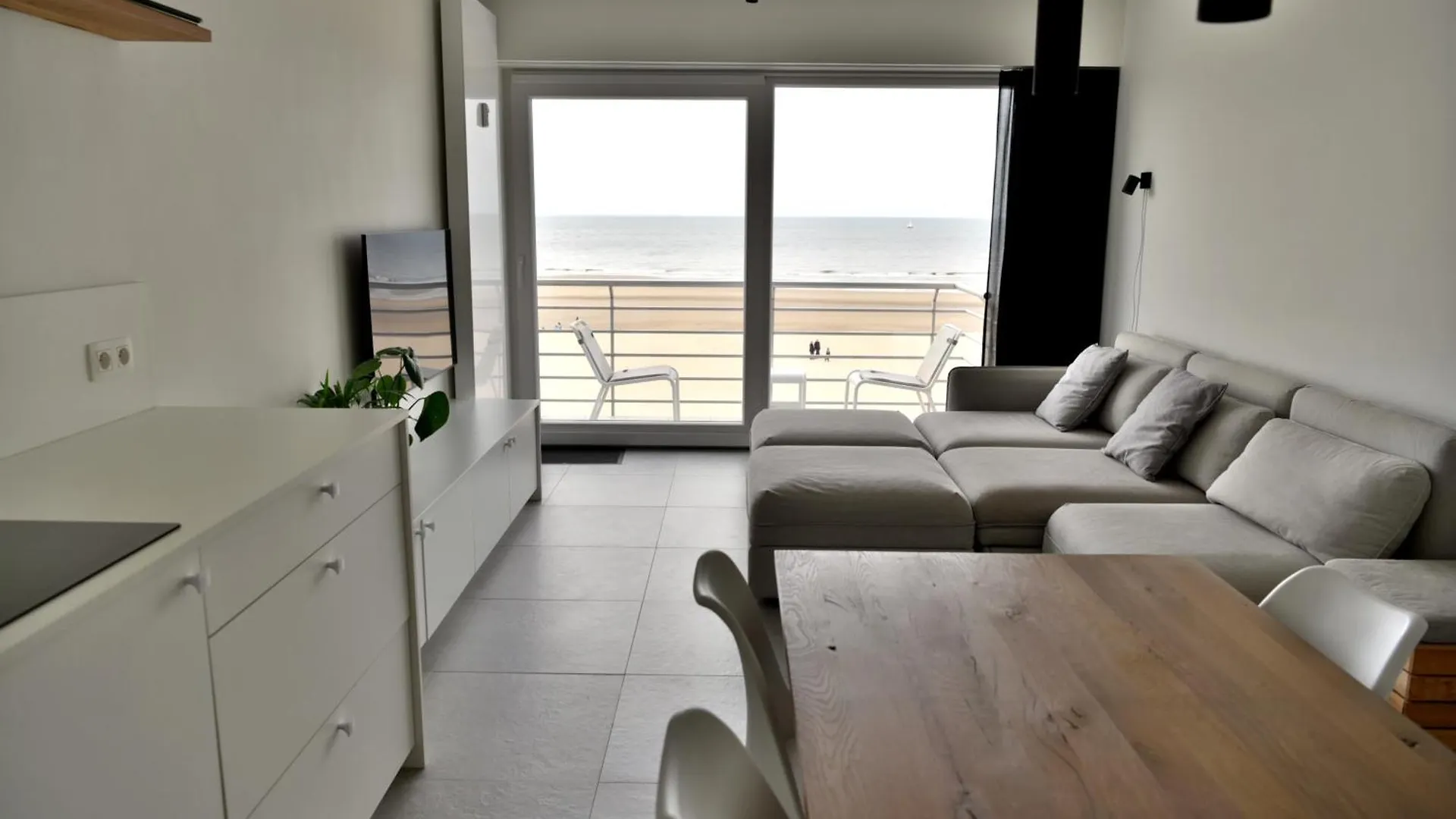 Ostend Sea View Apartment 0*,  Belgium